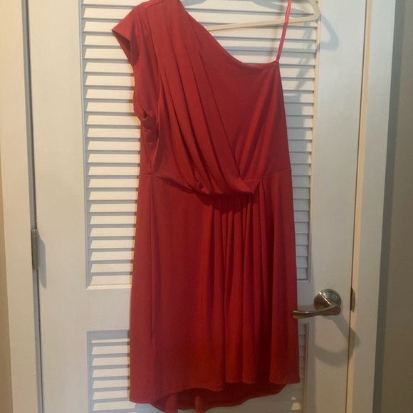 NWT BCBG pink one shoulder dress with pleating details. - Picture 1 of 8